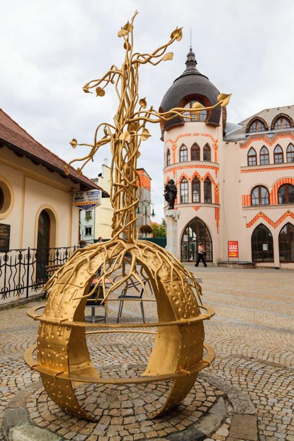 Apartmán Rea Komárno Esterno foto